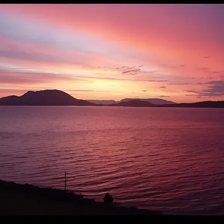 Prázdninový dům Fjord House With A Private Bay, Boats And Sauna!