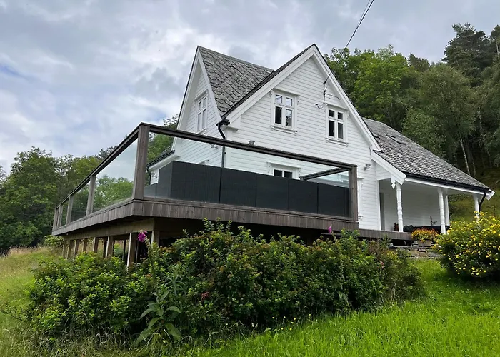 Fjord House With A Private Bay, Boats And Sauna! Etnesjoen
